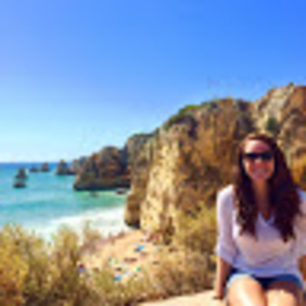 Meet your Posher, Carly